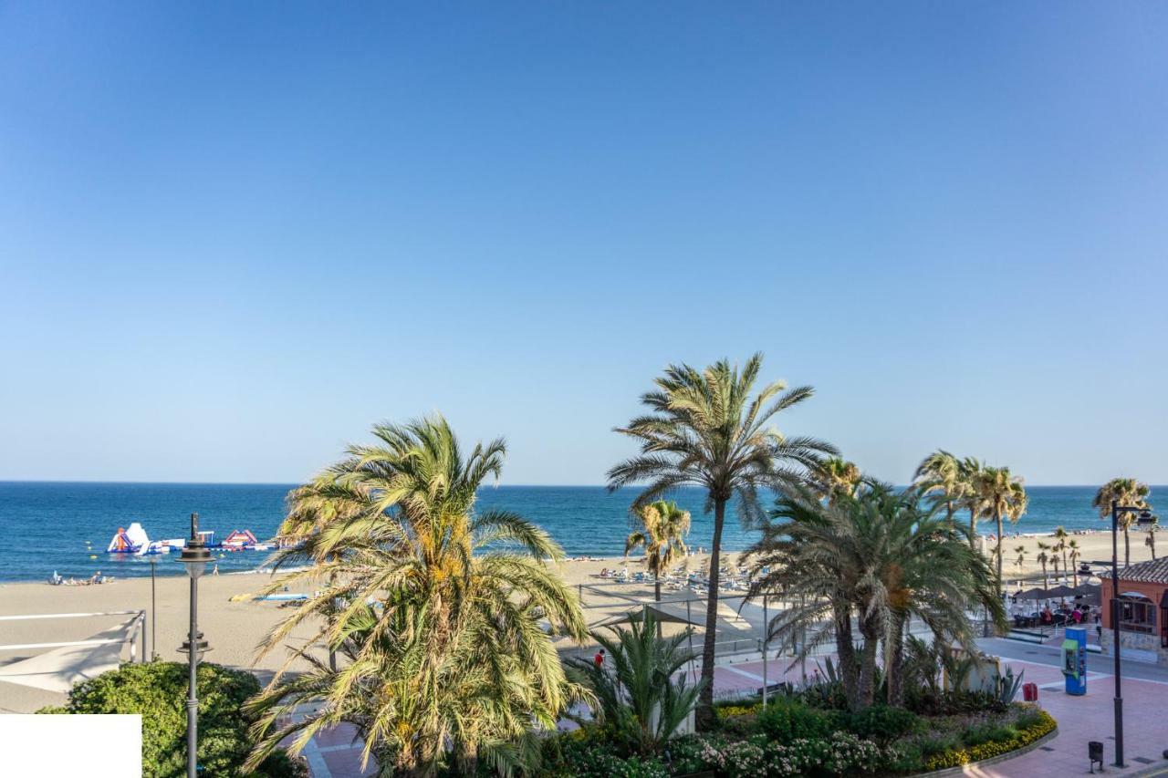 First Line Beach Sea View 에스테포나 외부 사진