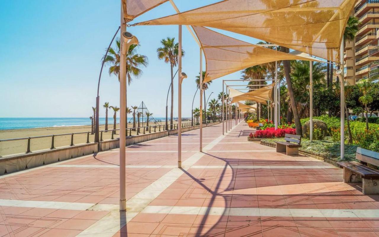 First Line Beach Sea View 에스테포나 외부 사진
